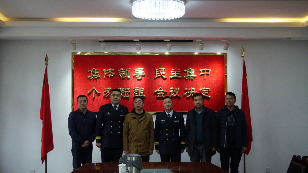 慰问共建部队官兵